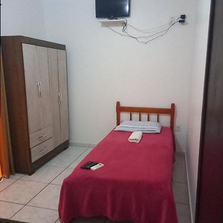 Quitinete Vo Ana Otel Penha  Oda fotoğraf